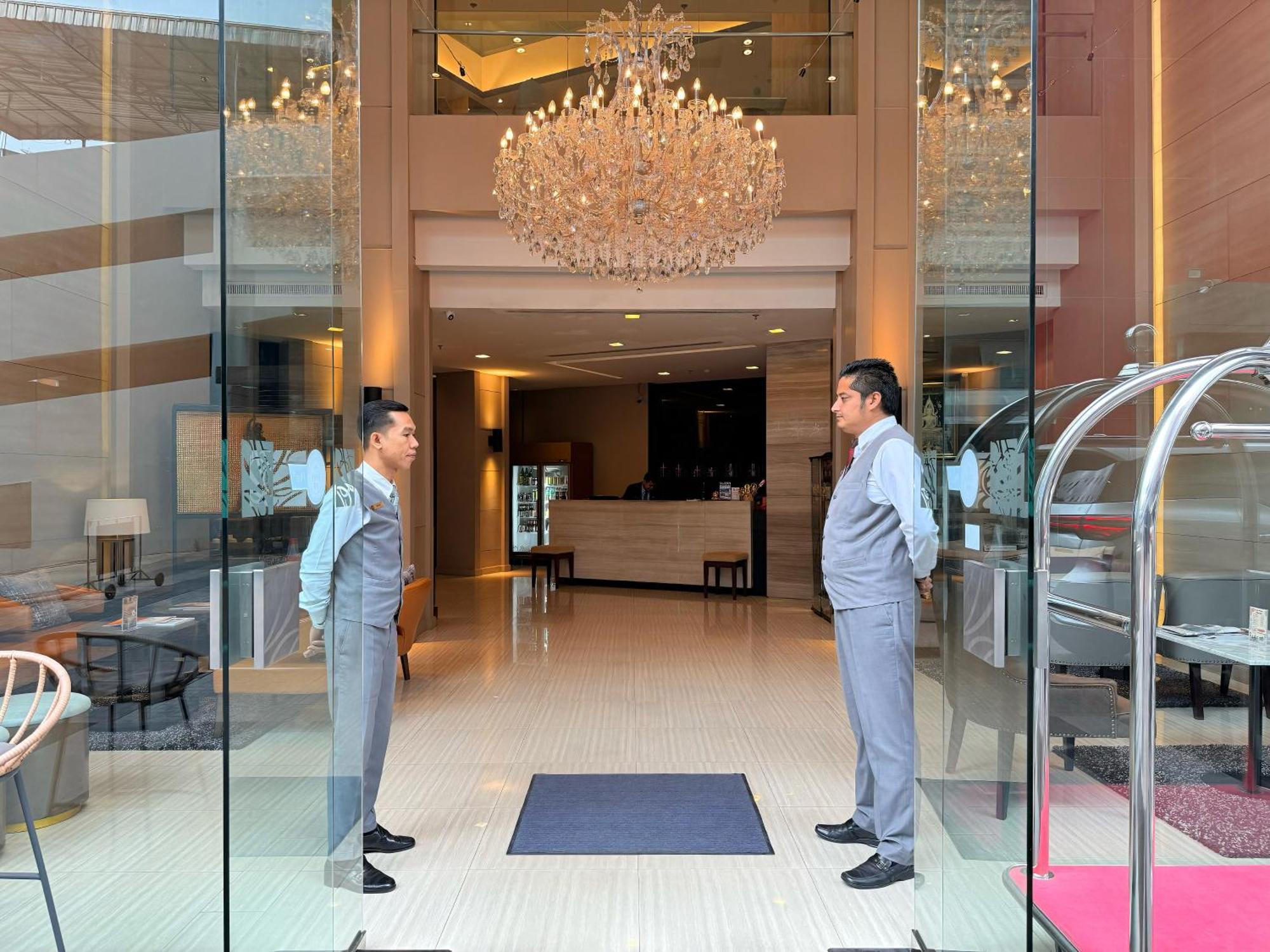Civic Horizon Hotel & Residence Bangkok Exteriör bild